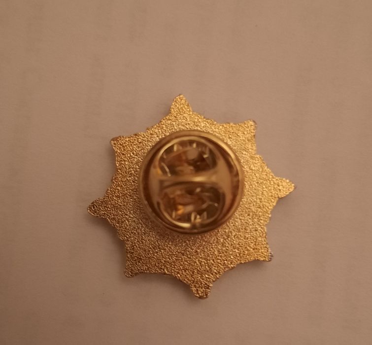 Продам значки Мастера спорта