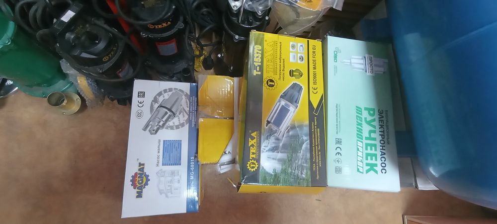 Насос скважина, колодец