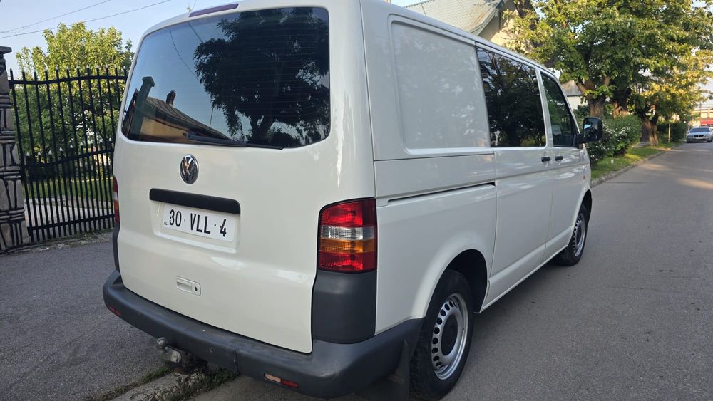 Volkswagen Transporter T5 1.9 TDI * An 2007 * 5 Locuri Dublu Cabina * Autoutilitara * Cutie Manuala