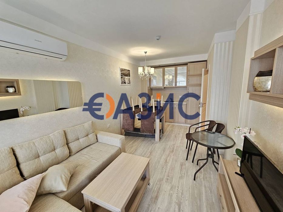 Апартамент с 1 спалня в комплекс Хармони Суитс 10, Свети Влас,