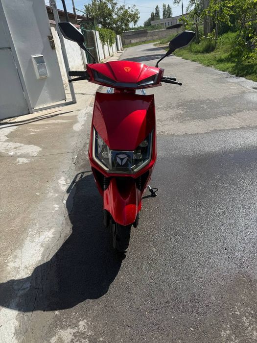 Yadea T5 skuter yangi