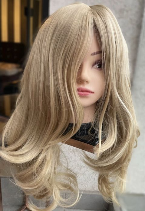 Peruca blond aluna