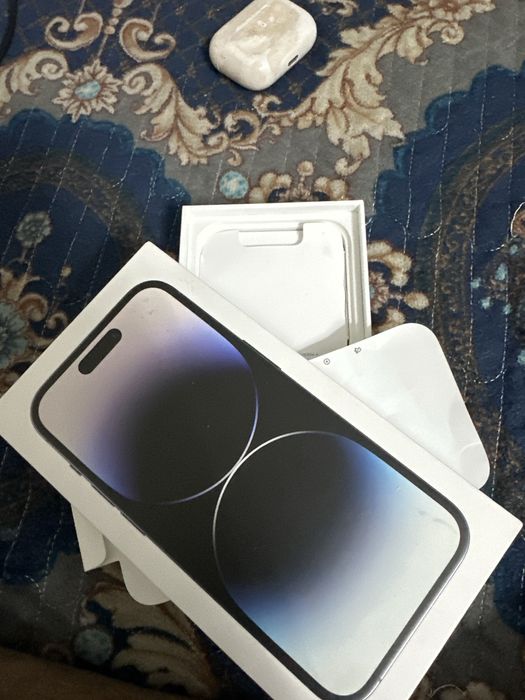 Продам айфон 14 про