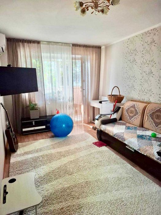 1-комн ДК Строитель 4 этаж БАЛКОН