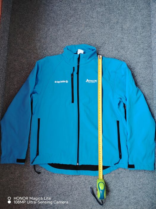 Две  мъжки якета