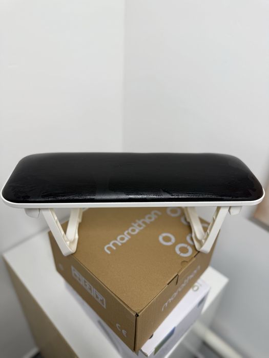 Подлокотник для маникюра