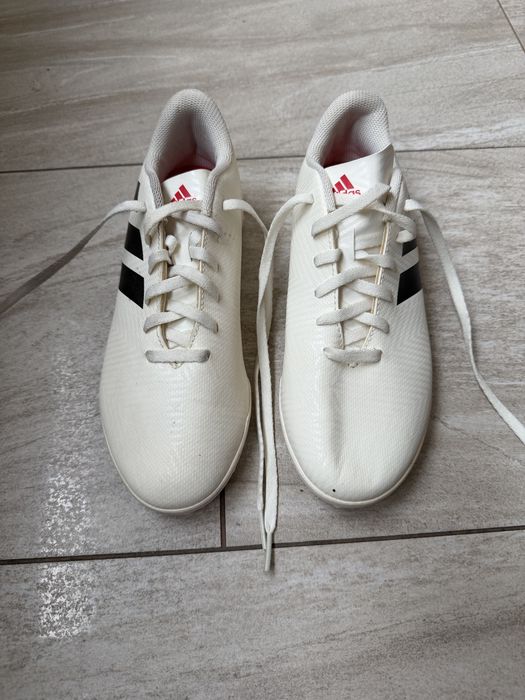 футболни стоножки adidas