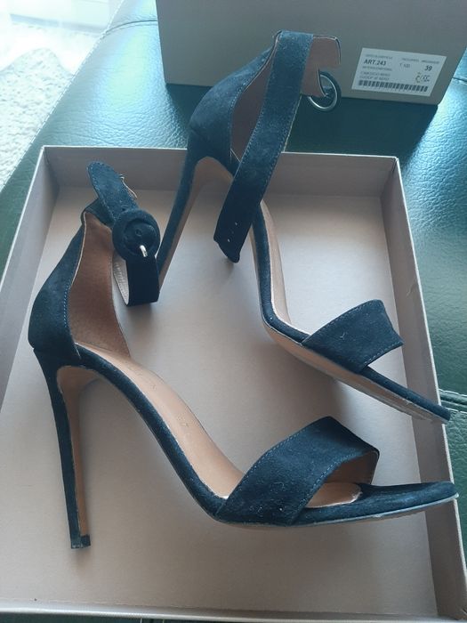 Луксозни италиански сандали