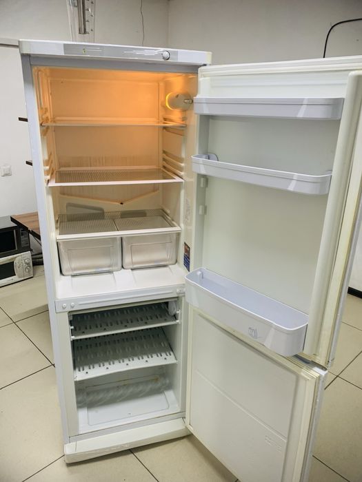 Продам холодильник INDESIT