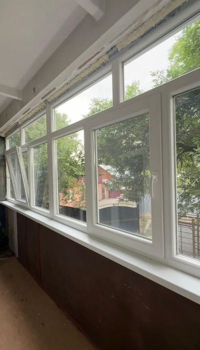 Балконы. Установка пластиковых окон. Монтаж дверей. Изготовление. Окно