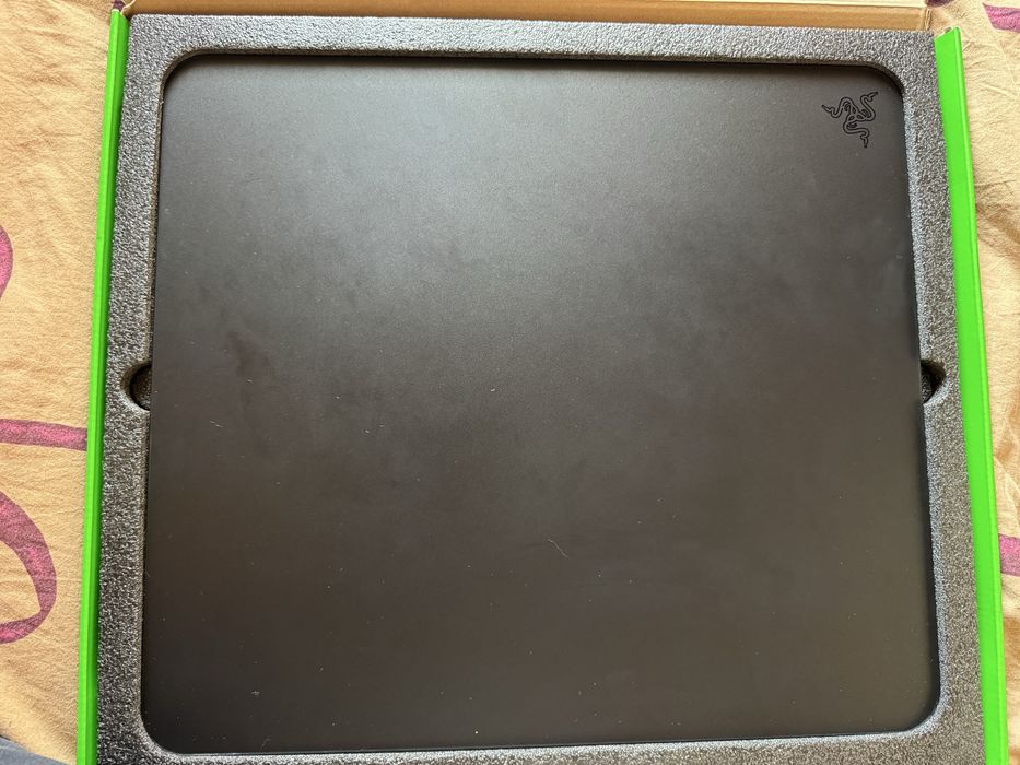 Razer Atlas Tempered Glass Gaming Mouse Mat