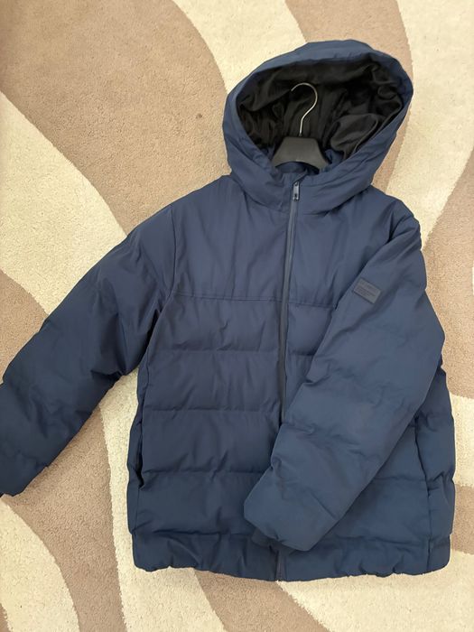 Зимно яке ZARA в тъмносин цвят