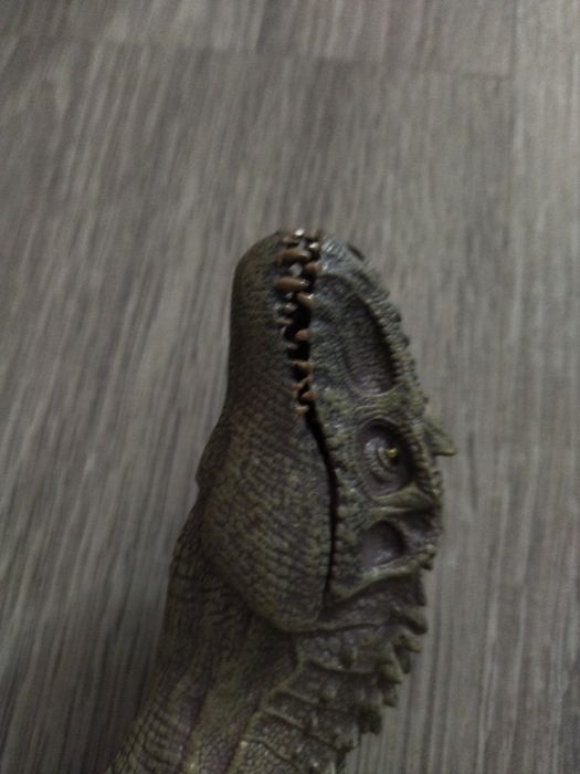 Индоминус Рекс игрушка