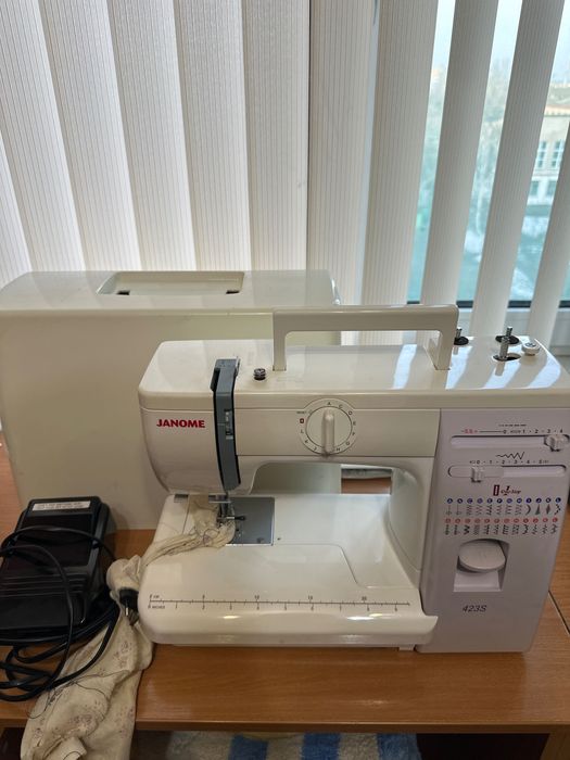 Швейная машинка Janome 423s