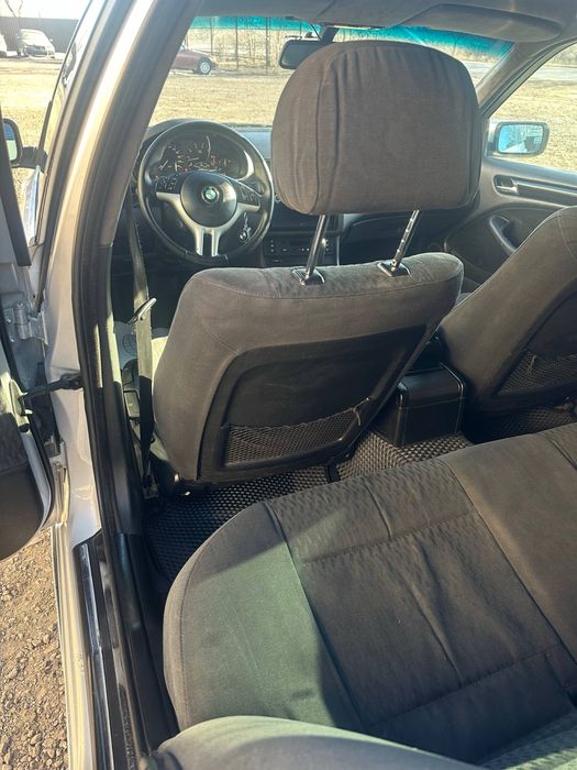 Продам машину бмв е46