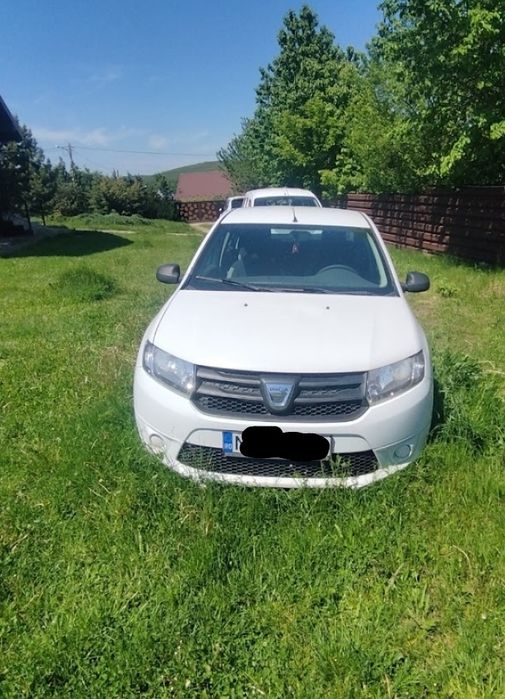Vând Dacia Logan