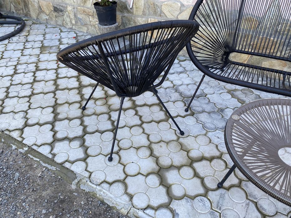 Set mobilier din ratan pentru gradina.