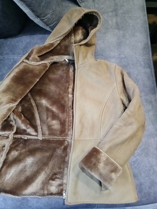 Продавам дамски кожух