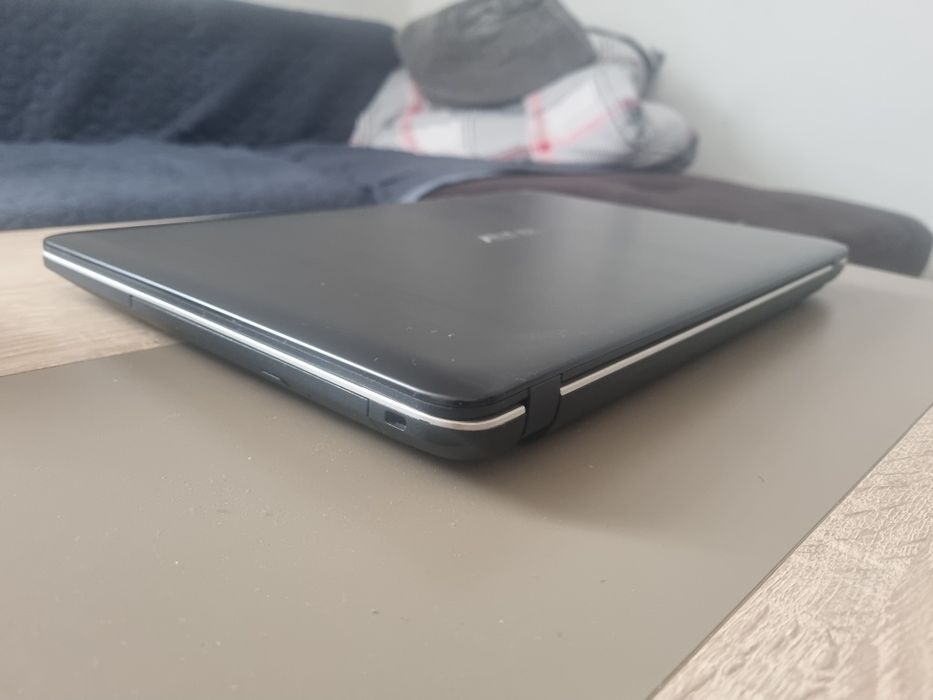Laptop ASUS A541N 500GB