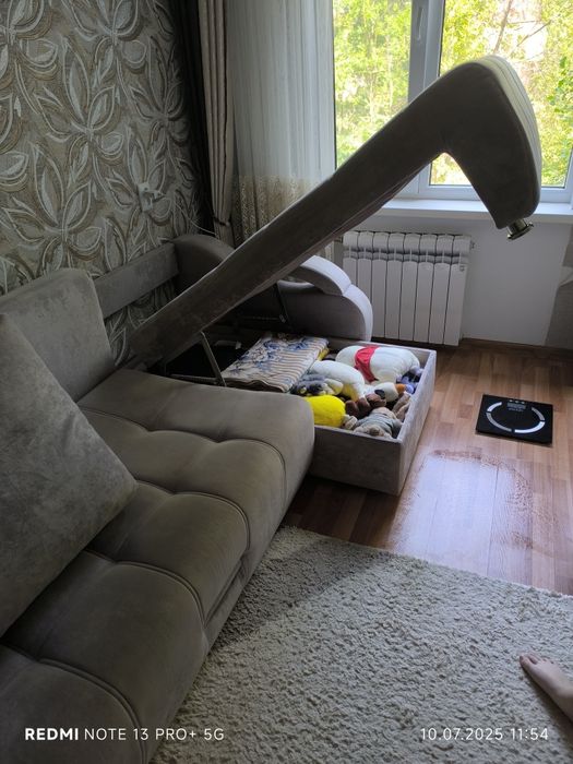 Диван в отличном состоянии