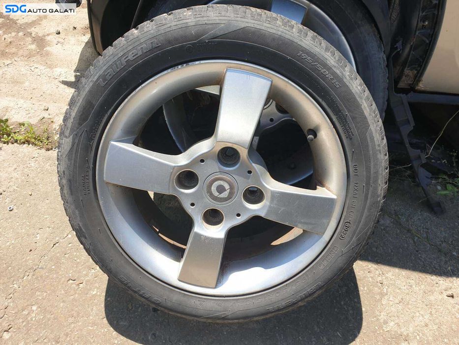 Set 4 Jante Roti Aliaj 195 50 R15 4x114.3 CB 67.1 Mitsubishi Carisma 1999 - 2004 [Q3705]