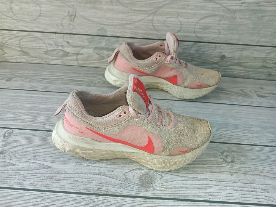 Nike React Infinity N 35,5