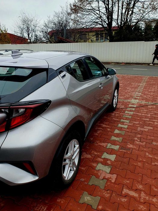 Toyota C-HR Hybrid; 112500 km; 2022 - stare perfecta