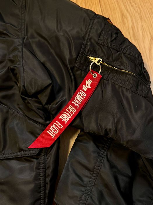 Продам оригинальную Alpha industries CWU-45