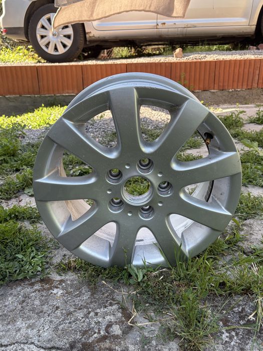 Джанти за VW GOLF V 5х112 15цола и една за audi a3