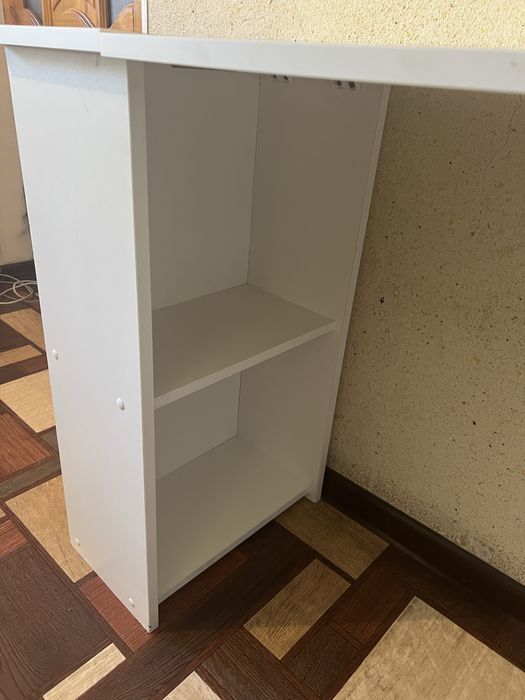 Стол для компьютера