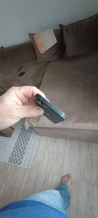 vand ipohone 16e 128 gb ca nou