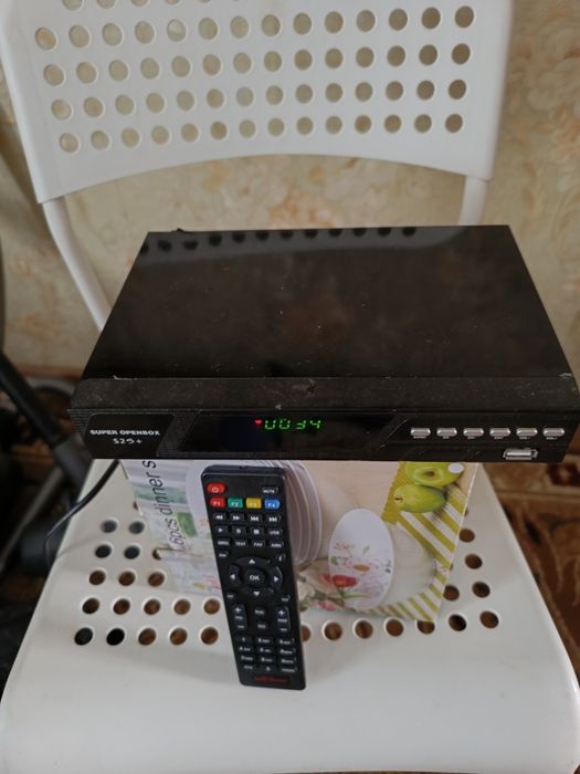 Продам рессивер SKYBOX F3