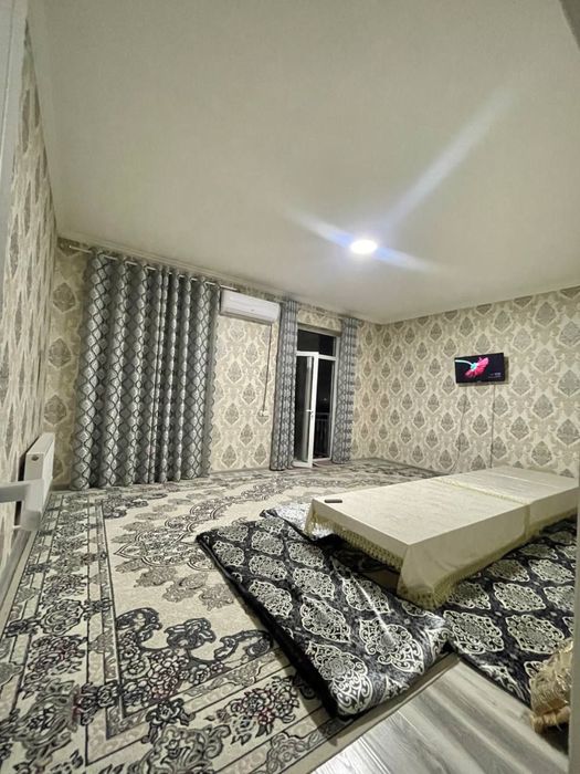 Фаргона шахар марказида 3 хонали квартира сотилади