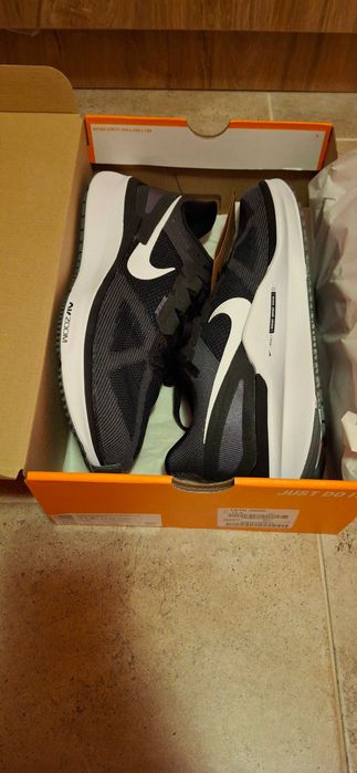 Нови маратонки Nike - размер 45.5