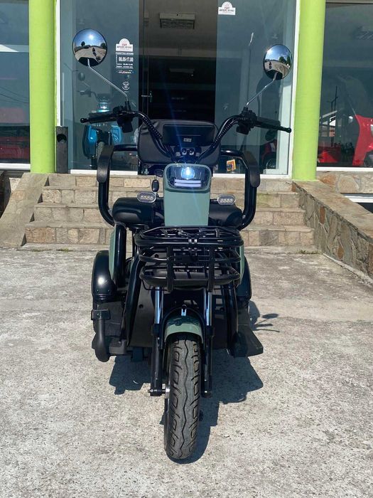 Електрическа триместна триколка MaxMotors X1 1500W Gray