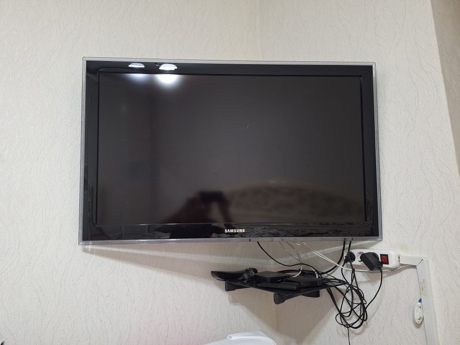 Продам телевизор б/у