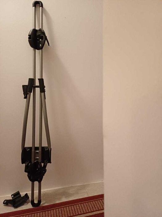 Suport auto pt biciclete Thule, nefolosit