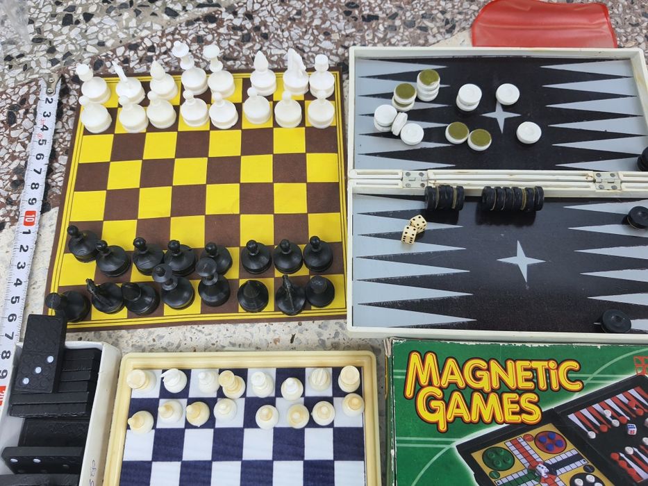 Голям дървен шах и табла