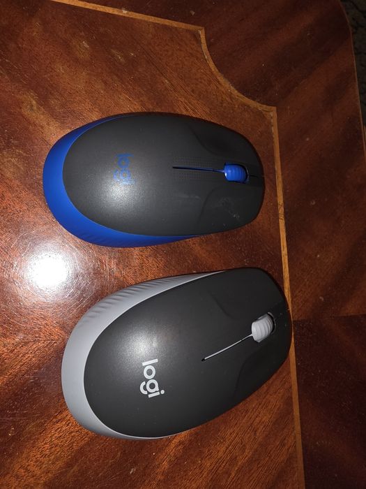 Vând 2 mouse-uri Logi wireless