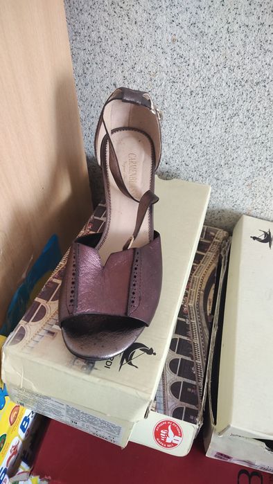 Продам босаножки.