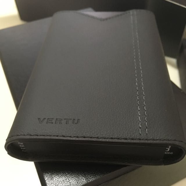 Нова външна батерия Vertu