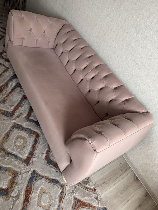 Продаётся диван, каретная стяжка