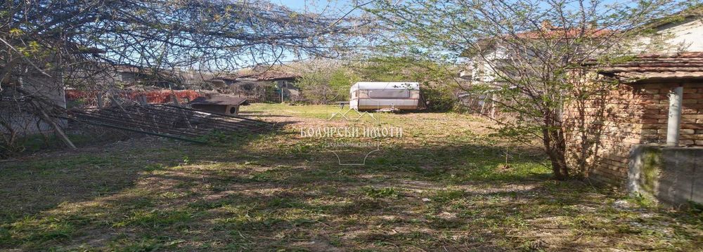 Продава се Парцел в Горна Оряховица - 737 кв.м за 95 €/кв.м - Снимка #1