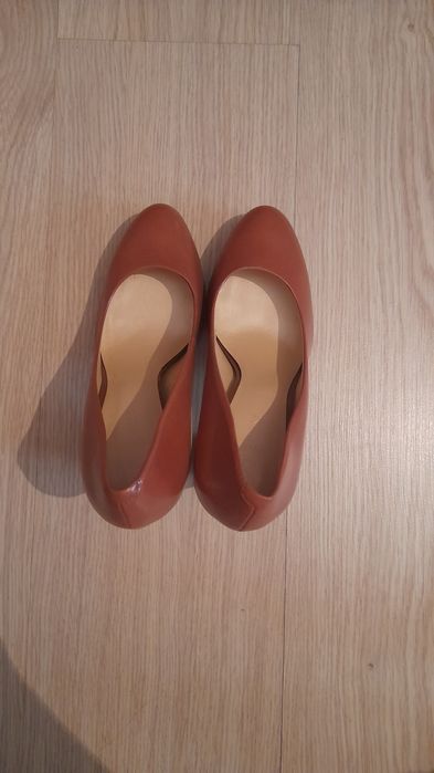 Продам туфли женские, новые