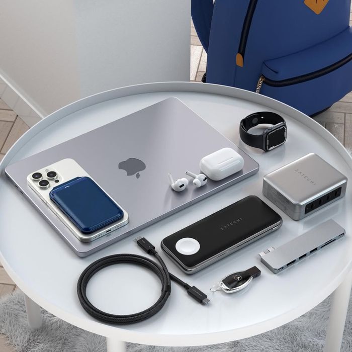 Satechi Quatro Wireless Power Bank - 10000 мАч