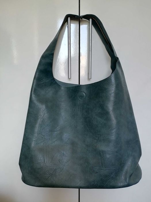 2 дамски чанти голяма и малка 50лв.