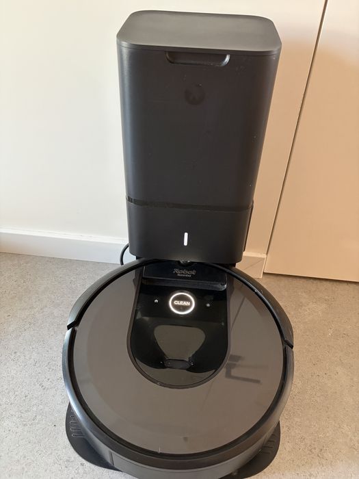 Прахосмукачка робот iRobot Roomba i7+