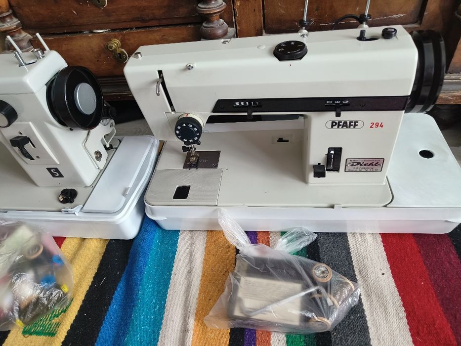 Mașină de cusut pfaff cu cutie transport și accesorii i