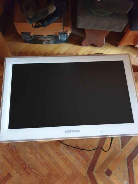Продам телевизор б/у Самсунг