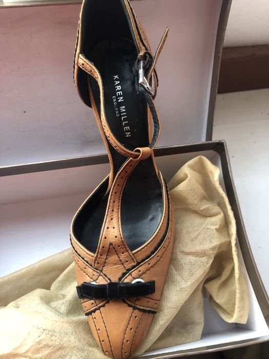 Туфли бархатные очаровательные!)